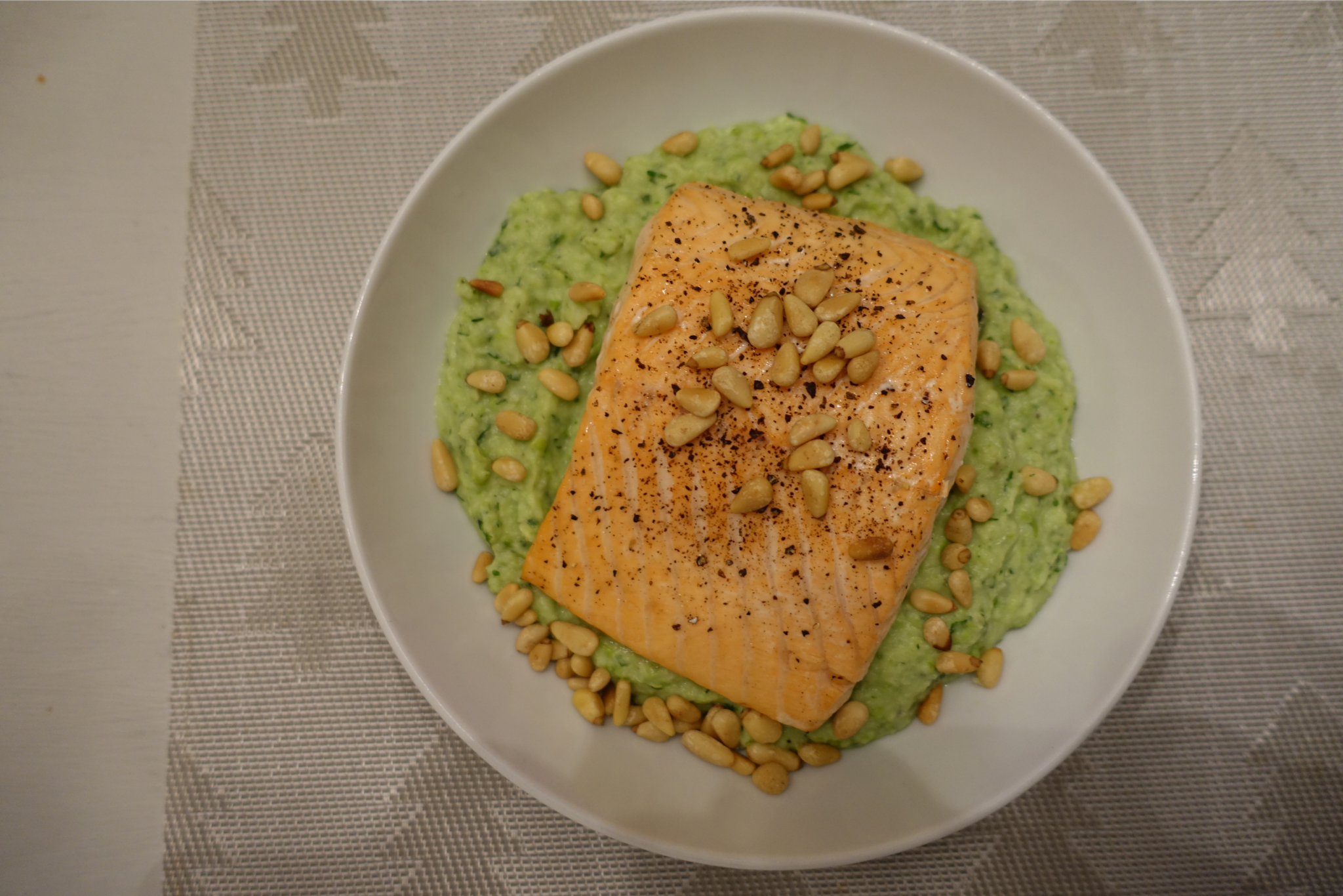 Lachs auf Kräuterpüree – SaritaNet