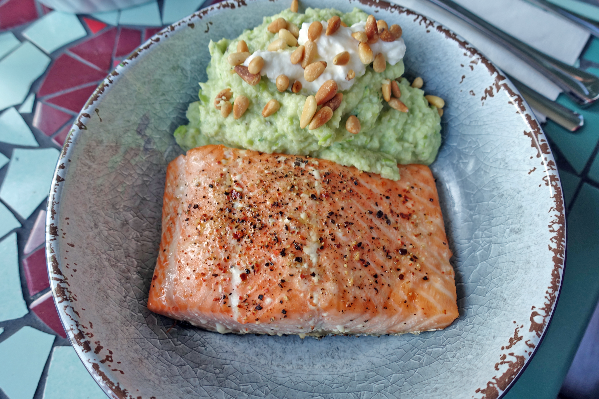 Lachs auf Kräuterpüree – SaritaNet